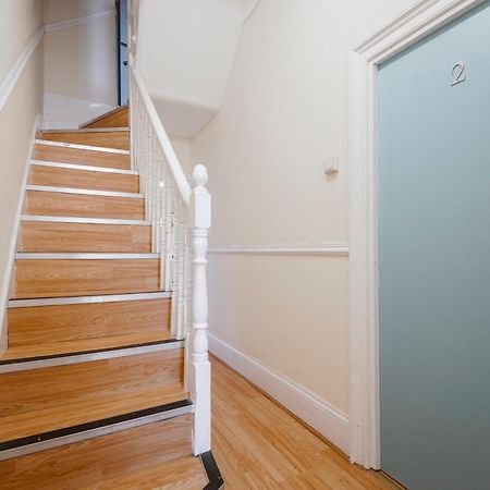 Stratford Double Rooms - 29 Лондон Экстерьер фото