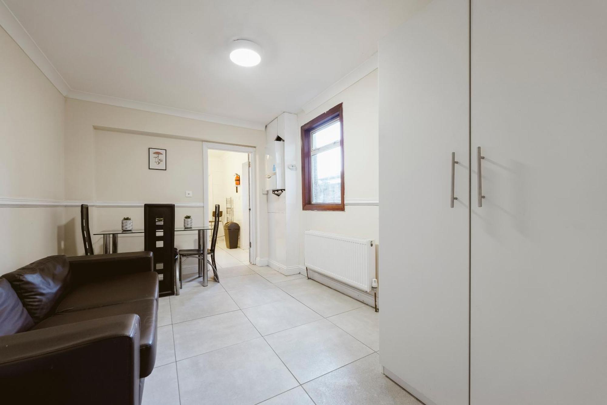 Stratford Double Rooms - 29 Лондон Экстерьер фото