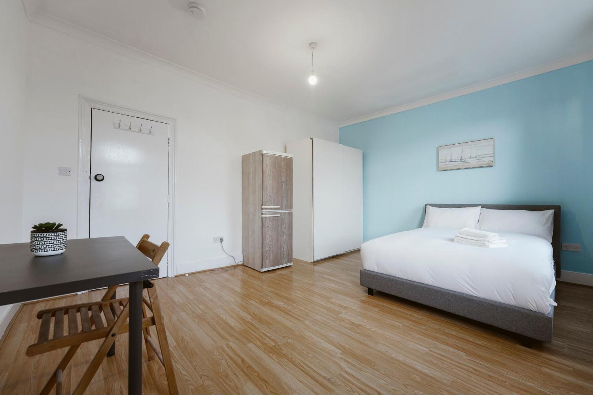 Stratford Double Rooms - 29 Лондон Экстерьер фото