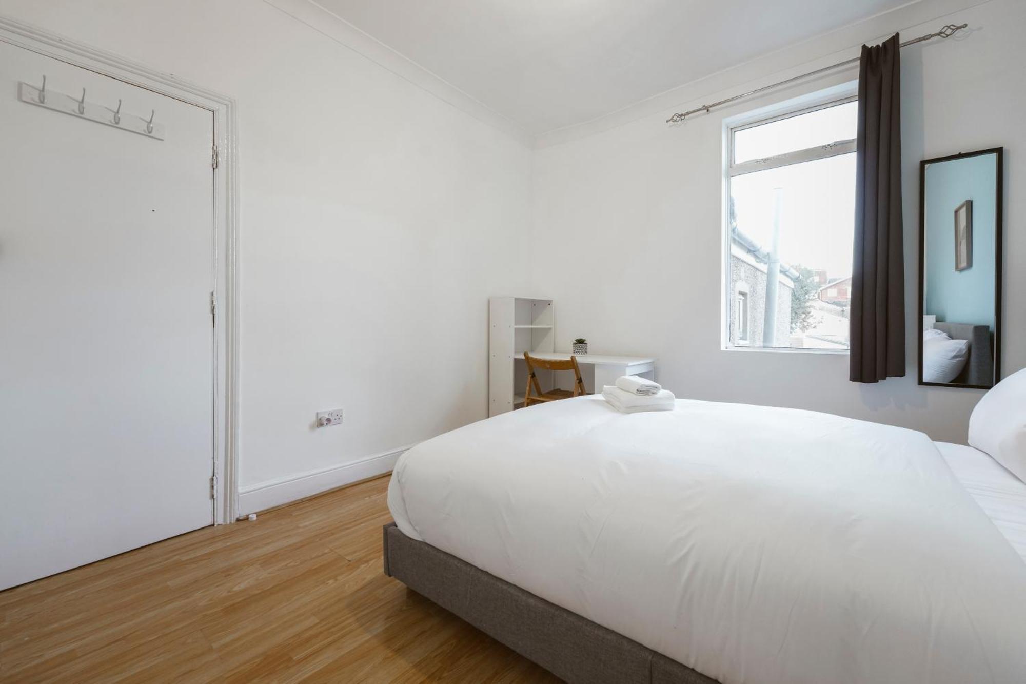 Stratford Double Rooms - 29 Лондон Экстерьер фото