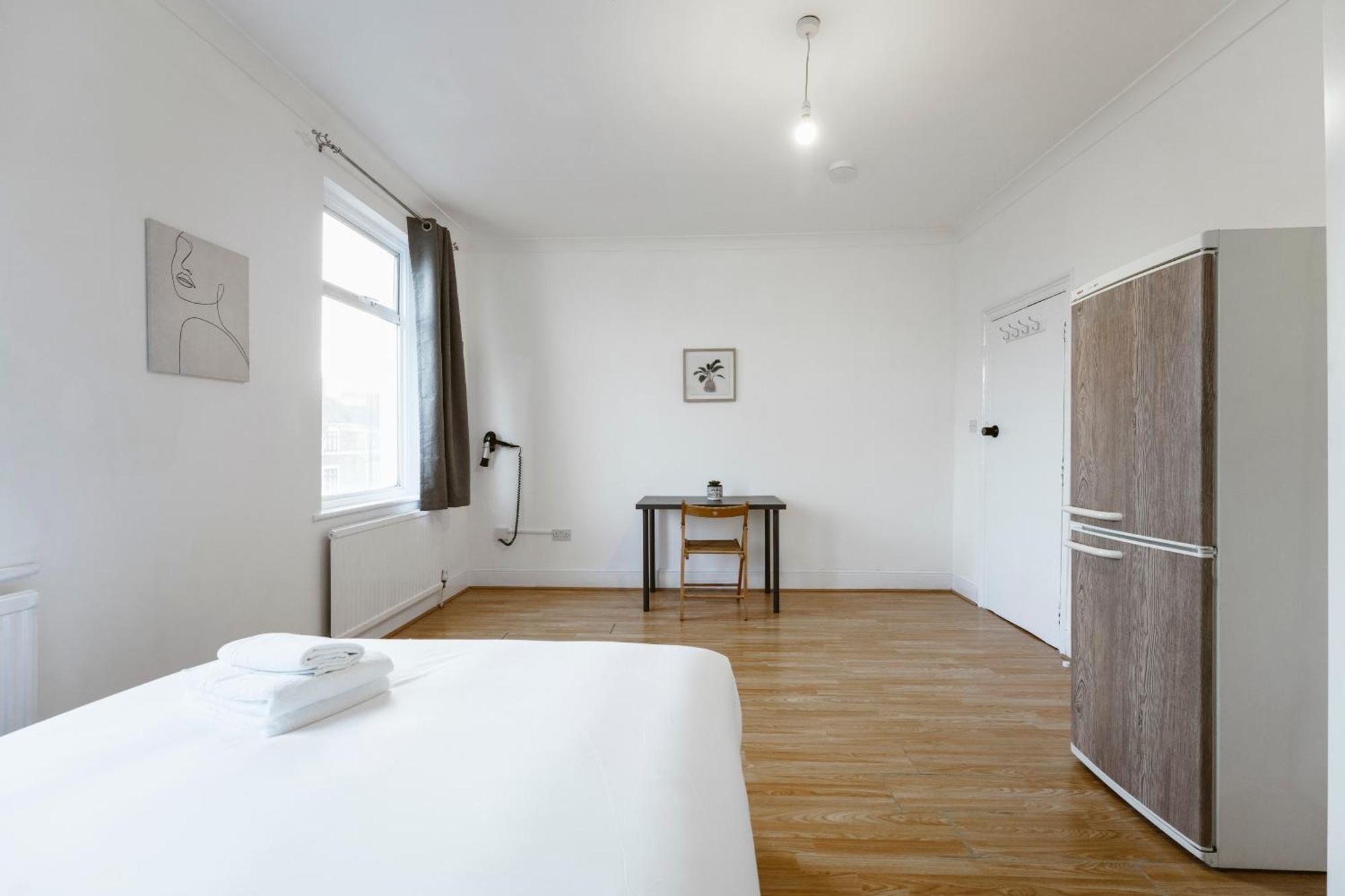 Stratford Double Rooms - 29 Лондон Экстерьер фото