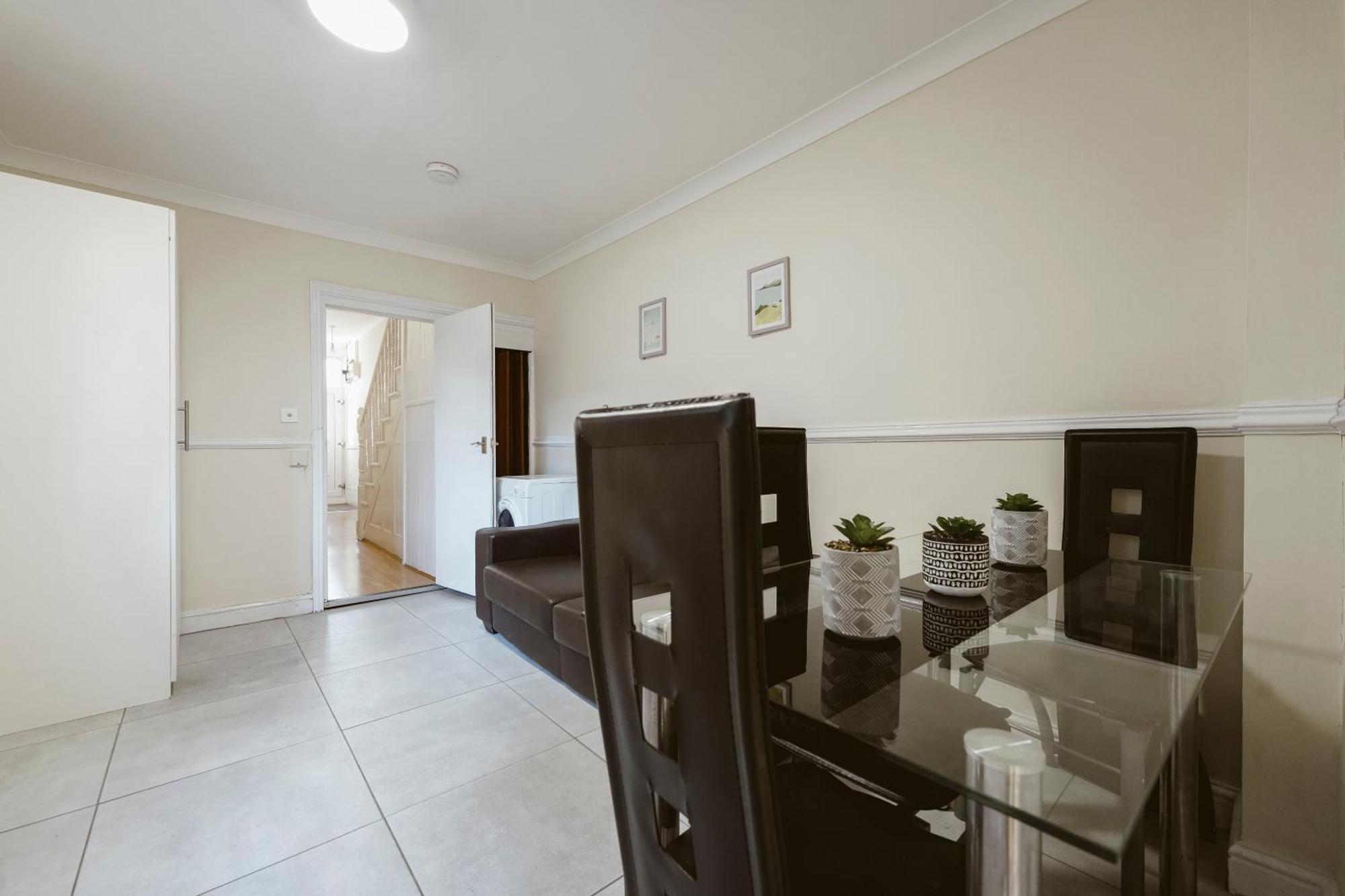 Stratford Double Rooms - 29 Лондон Экстерьер фото