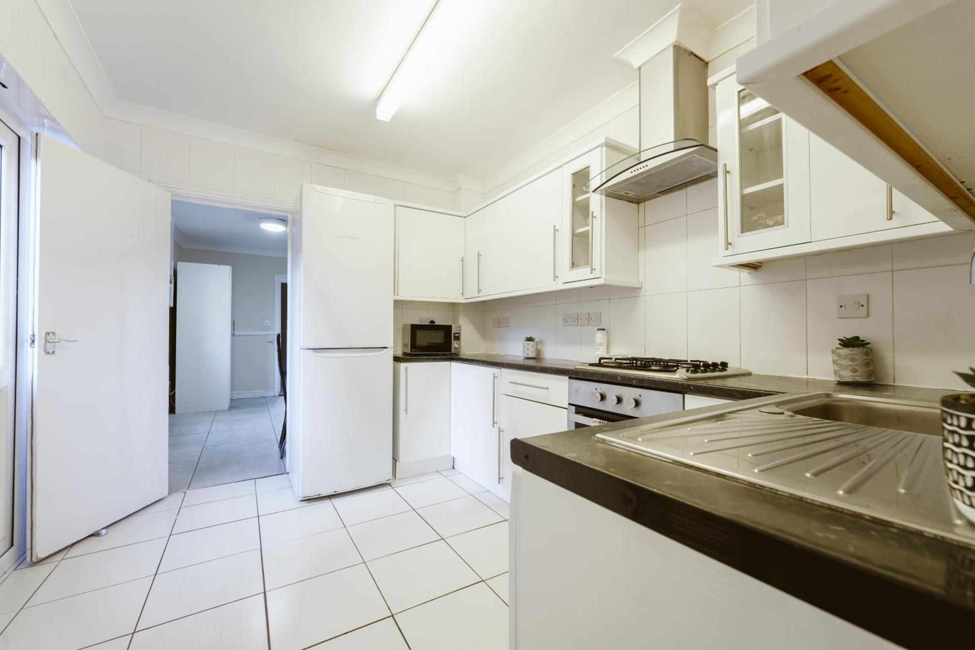 Stratford Double Rooms - 29 Лондон Экстерьер фото